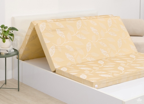 Đệm bông ép Sông Hồng vỏ gấm gập 3